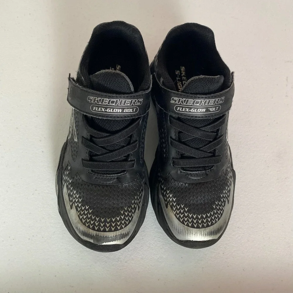 Skechers Boys Size 2.5‎ Flex-Glow Bolt Light-Up Black/Gray Sneaker Sports Lights